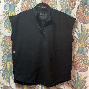 Rafaela Oversized Scrub Top. Size Small. Black.